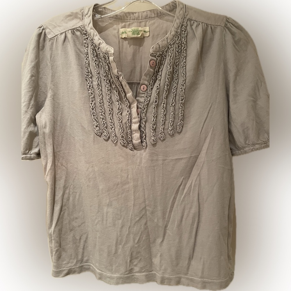 Staring at Stars light grey/ dove Ruffled Short Sleeve Blouse